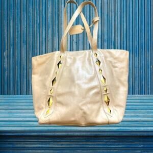 Vintage Badgley Mischa Leather Shoulder Bag with Gold Tone Embellishments GUC